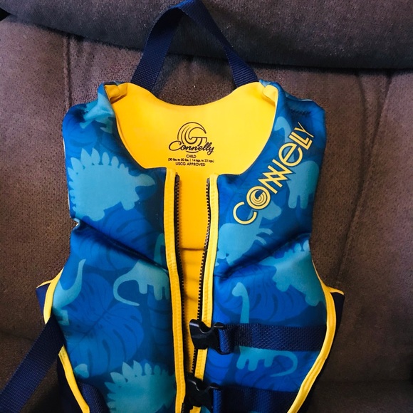 Life jacket - Picture 3 of 6